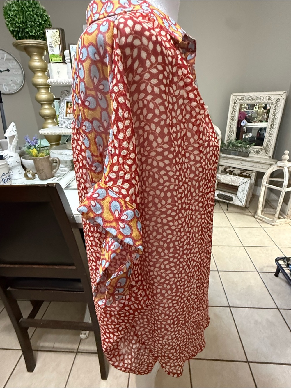 JODIFL Red Multi-Print Boho V-Neck Tunic  Size: Medium - Picture 6 of 7